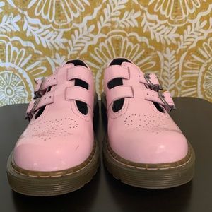 Rarely worn pink baby doll kids Dr. Martens!